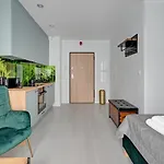 Aura 40 Center By Downtown 4* 格但斯克