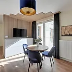 Apart Otel Aura 40 Center By Downtown