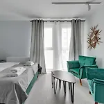Aura 40 Center By Downtown アパートホテル