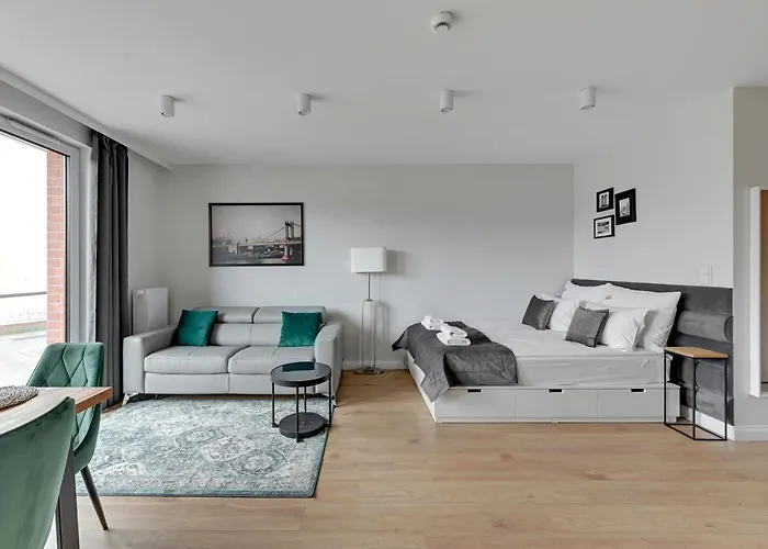 Апарт-отель Aura 40 Center By Downtown 4*