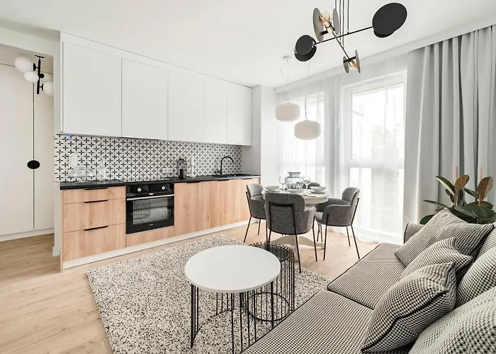 Апарт-отель Aura 40 Center By Downtown 4*